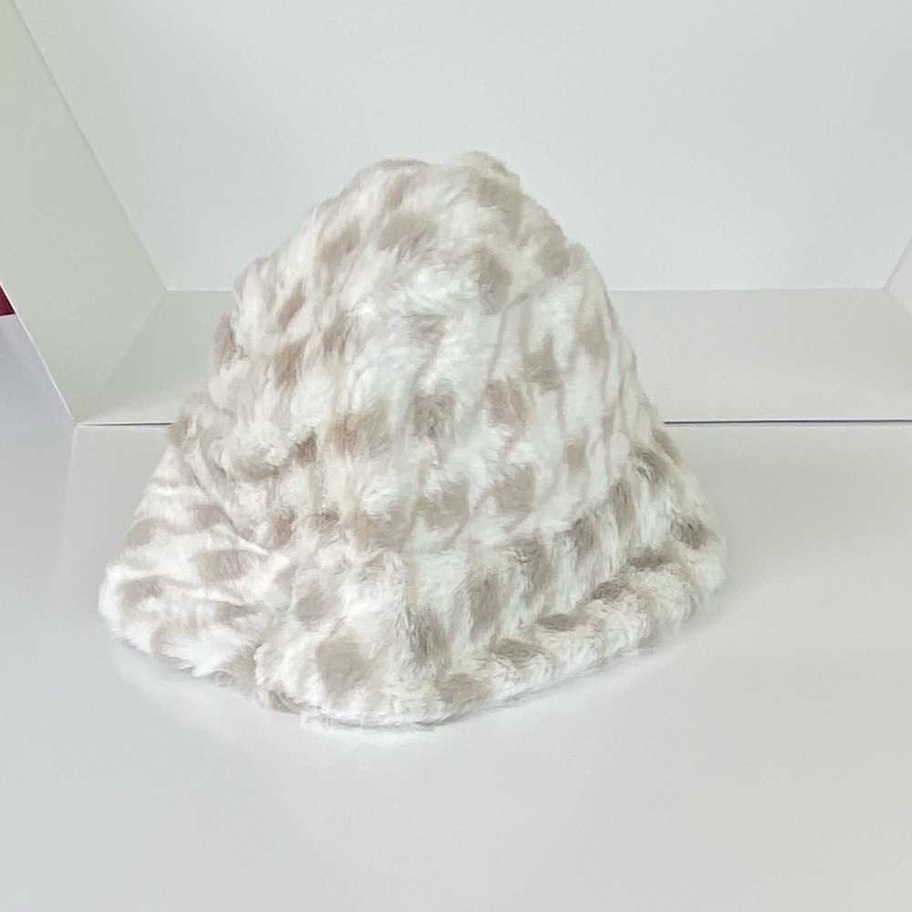 Laundry by Shelli Segal Faux Fur Lined Bucket Hat, Bucket Hat, White-Gray OS